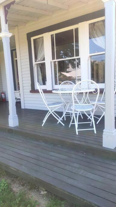 Featherston The Oaks- A Beautifully Appointed 1890S Villa מראה חיצוני תמונה